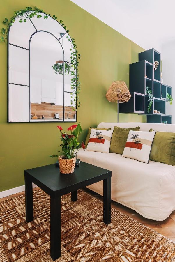 Appartement New Jungle & Charming Flat - Zona De Angeli à Milan Extérieur photo